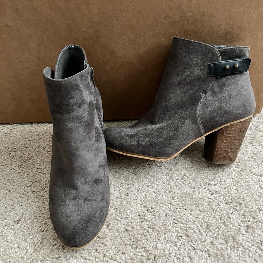 Ankle booties